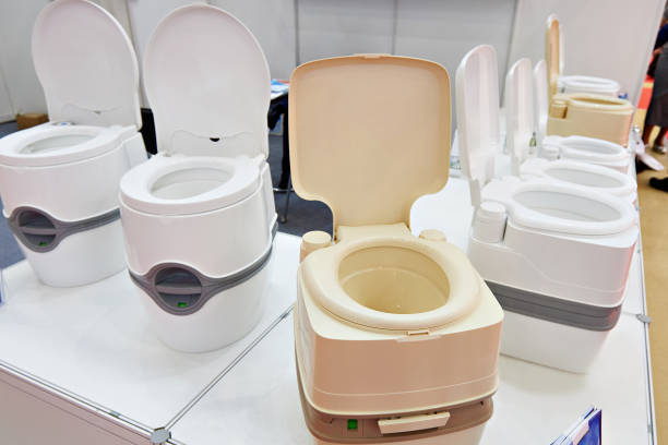 Best Deluxe Portable Toilet Rental  in Kingsford, MI